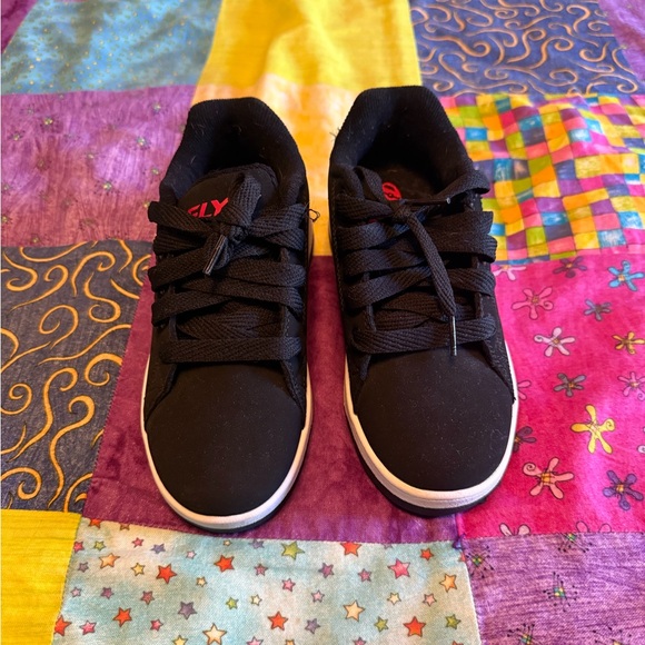 Heelys Black and Red Kids Sneakers - Picture 1 of 6
